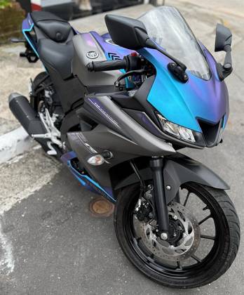 YAMAHA YZF R15 